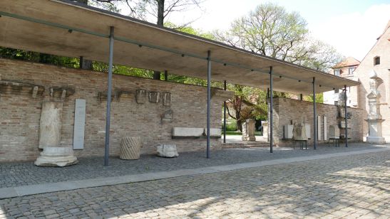 Dom Augsburg Römermauer